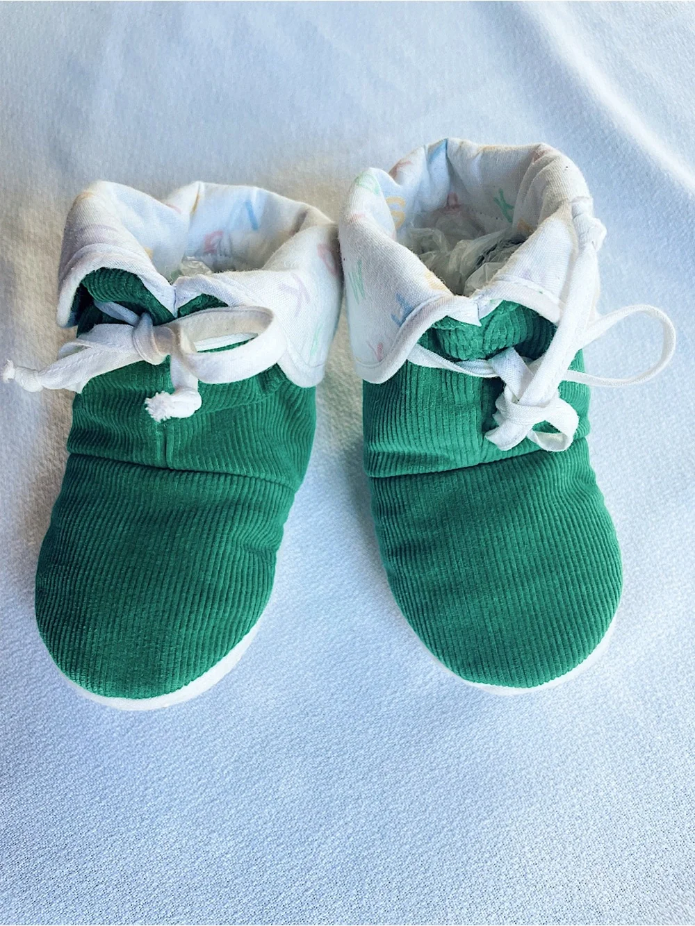 VINTAGE HANDMADE 50s 60s 70s Booties Green Corduroy Alphabet Baby Slippers